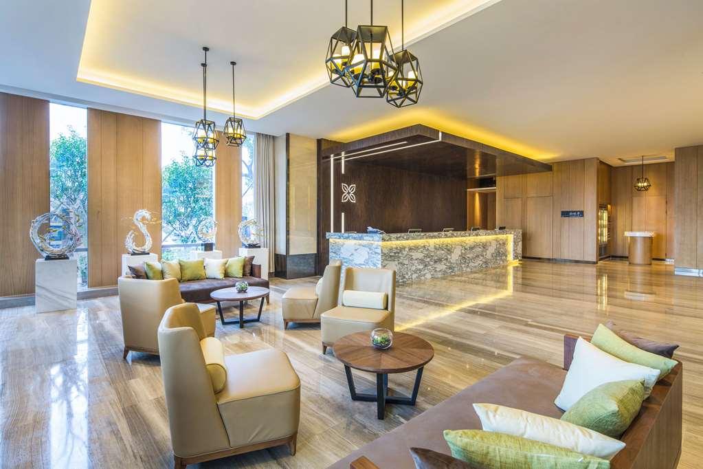 Hilton Garden Inn Ningpo Beltér fotó